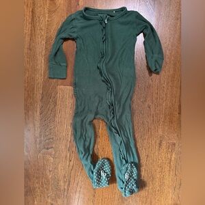 Posh Peanut waffle green Ruffle footie 3T
